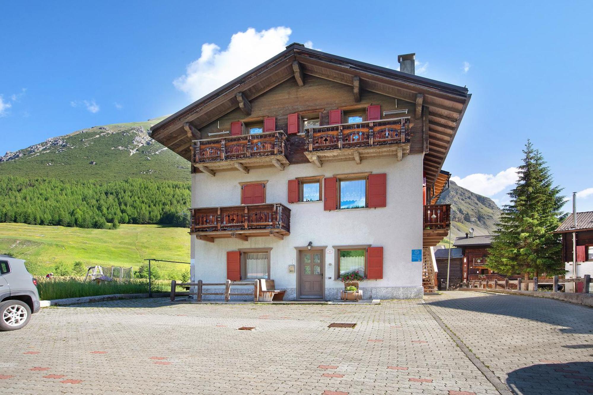 Appartamenti Lorenza 3 Baite Giotto Livigno Exterior photo